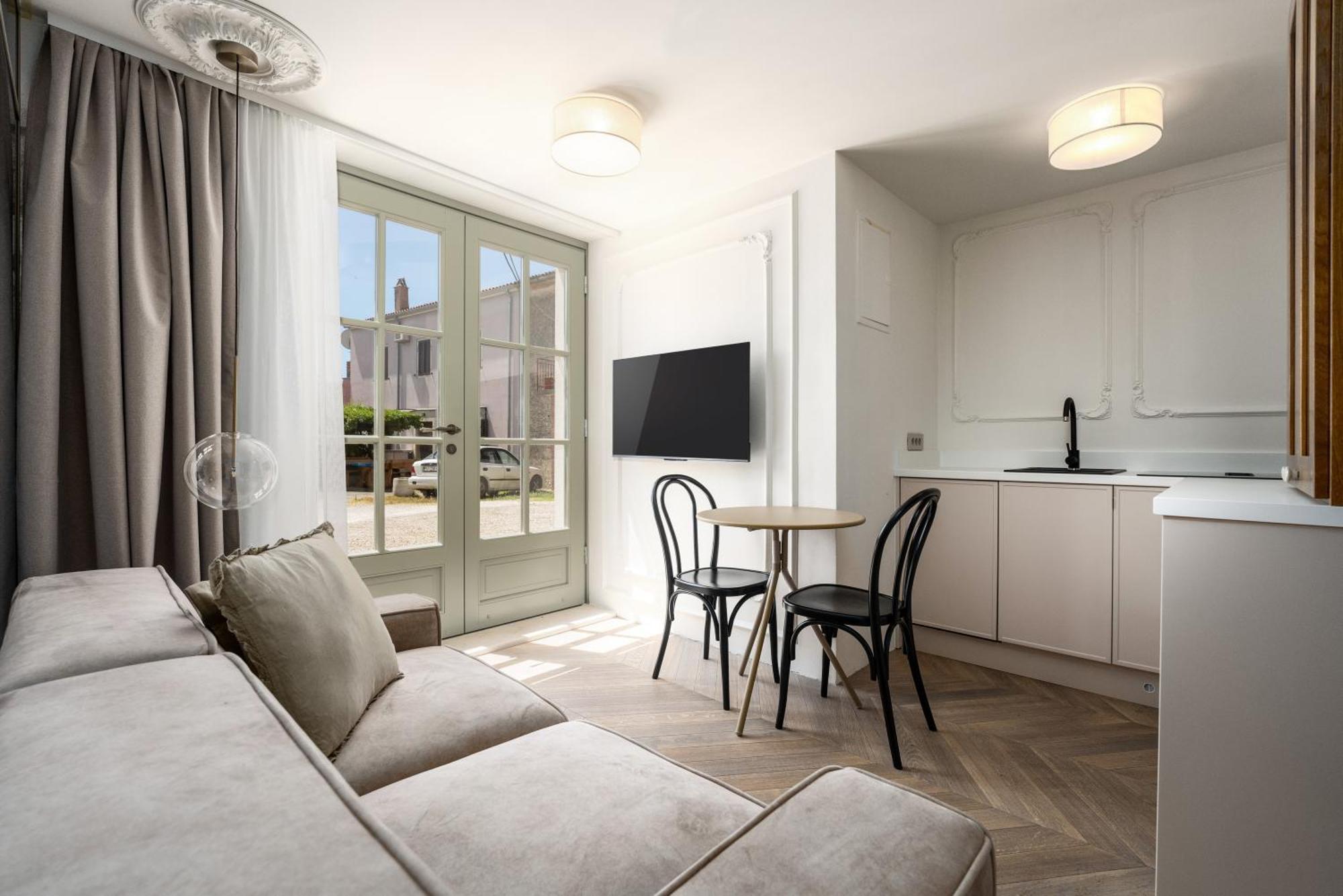 Silent Stone Apartment Vrsar Exterior foto